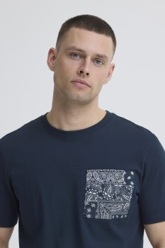 Blend - T-shirt 20720740 Bröstficka med paisley