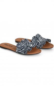 Pieces - psNola Sandal