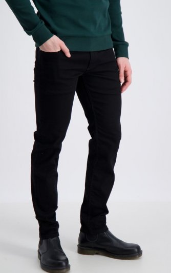Lindbergh - Jeans 30-020000SBL Stay Black. Tapered